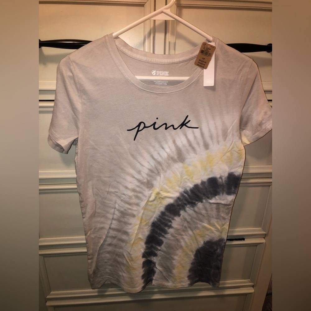Pink tshirt